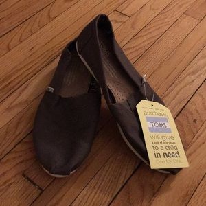 Brand New Toms Size 6